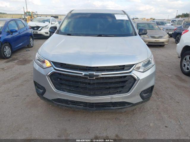 Chevrolet Traverse Ls Image 10