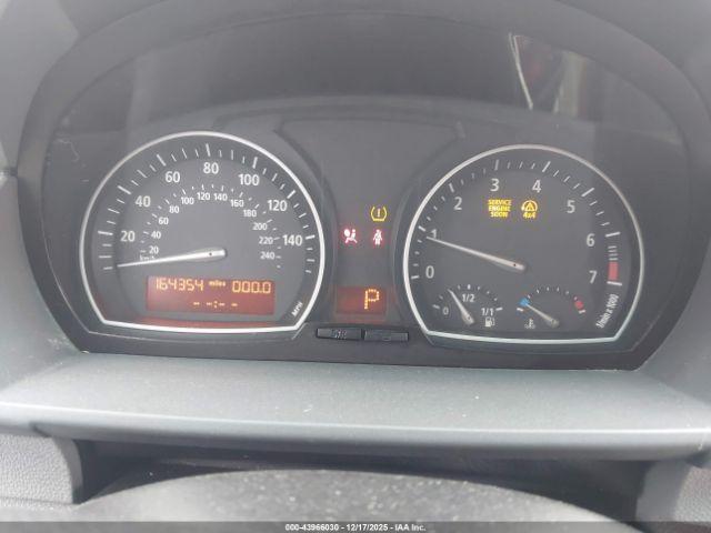 BMW X Series 2.5i Image 3