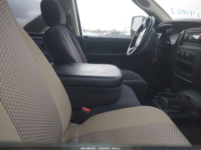 Dodge Ram 1500 St Image 2