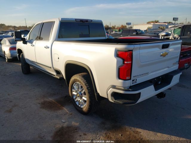 Chevrolet Silverado 2500 Image 6