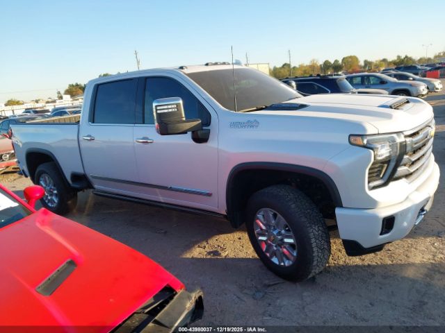 Chevrolet Silverado 2500 Image 12