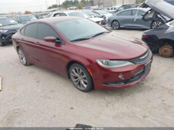 Salvage Chrysler 200
