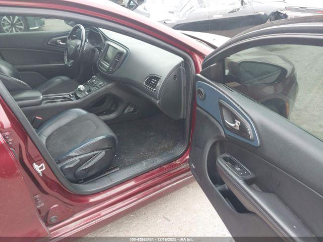 Chrysler 200 S Image 7