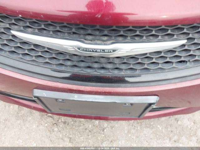 Chrysler 200 S Image 5