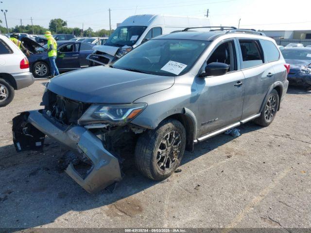 Nissan Pathfinder Sv Image 3