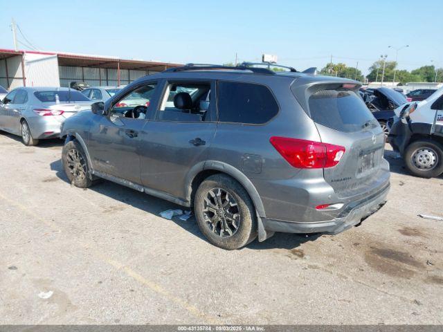 Nissan Pathfinder Sv Image 2