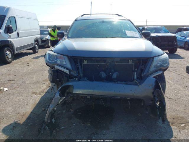 Nissan Pathfinder Sv Image 12