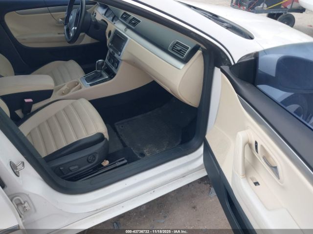 Volkswagen CC Sport Image 8