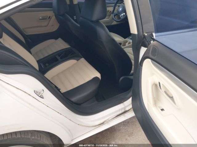 Volkswagen CC Sport Image 4