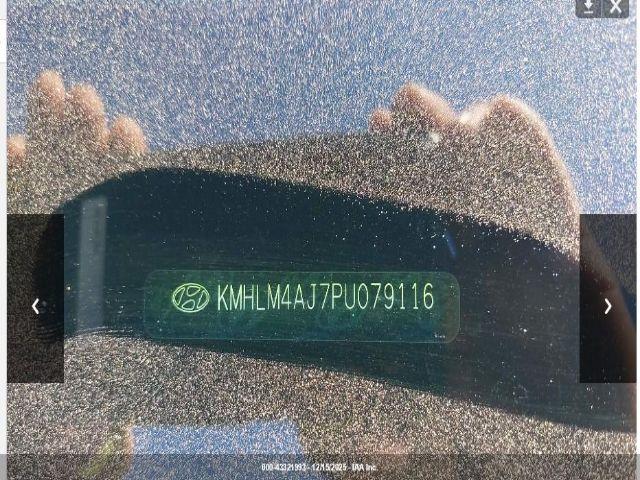 Hyundai ELANTRA Blue Image 13