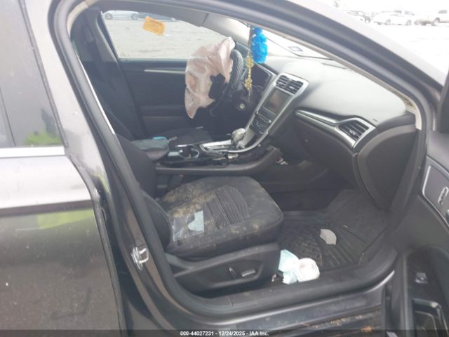 Ford Fusion Se Image 3