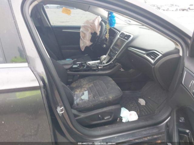 Ford Fusion Se Image 3