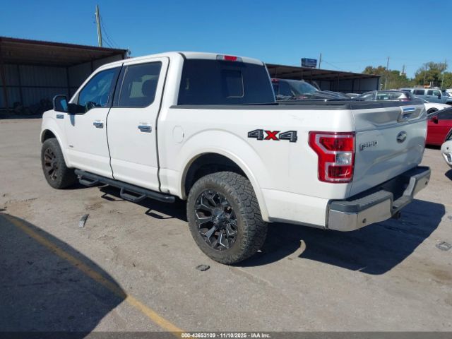 Ford F-150 Lariat Image 14