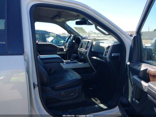 Ford F-150 Lariat Image 15