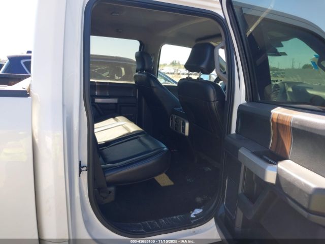 Ford F-150 Lariat Image 2