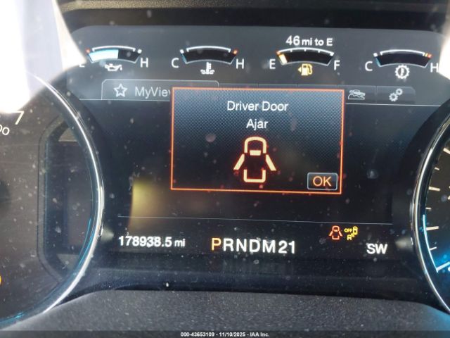 Ford F-150 Lariat Image 11