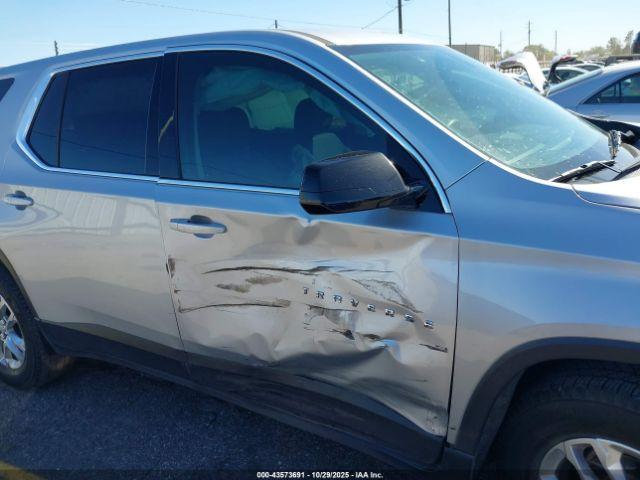 Chevrolet Traverse Ls Image 7