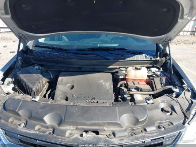 Chevrolet Traverse Ls Image 3