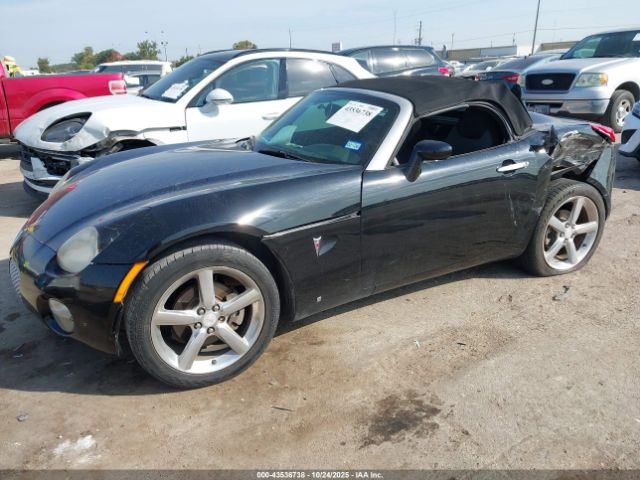 Pontiac Solstice Image 8