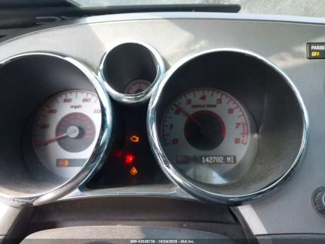 Pontiac Solstice Image 3