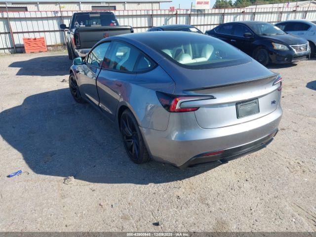 Tesla Model 3 Performance Image 13