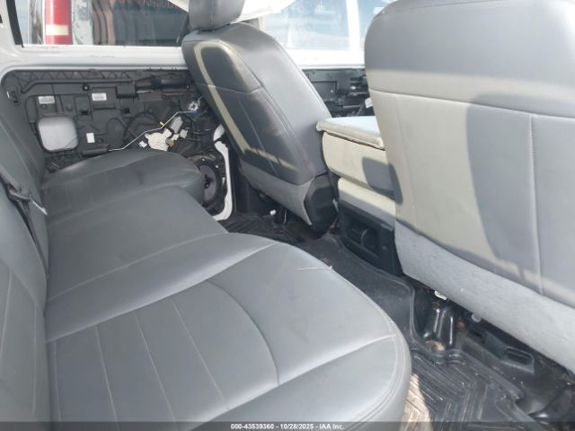 Ram 2500 Tradesman  4x4 8' Box Image 7