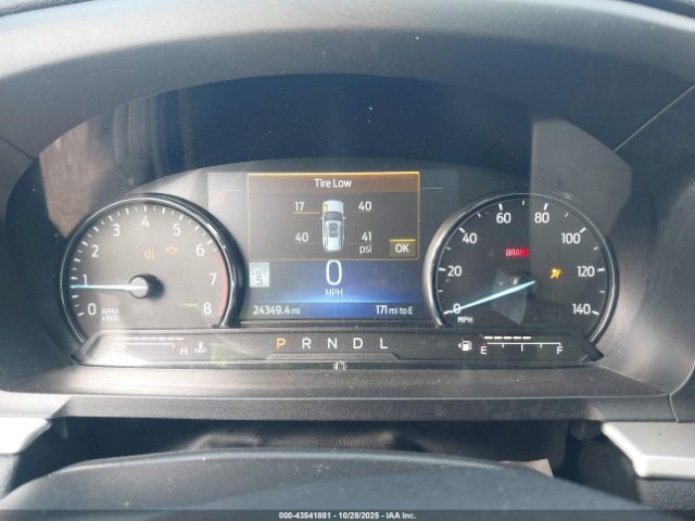 Ford Explorer Xlt Image 17