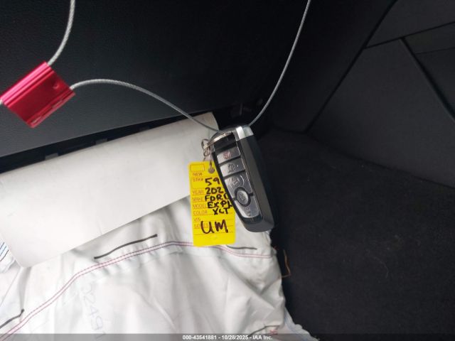 Ford Explorer Xlt Image 15