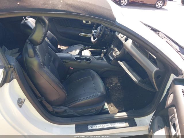 Ford Mustang Ecoboost Premium Image 4