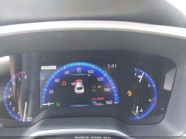 Toyota Corolla Xse Image 16