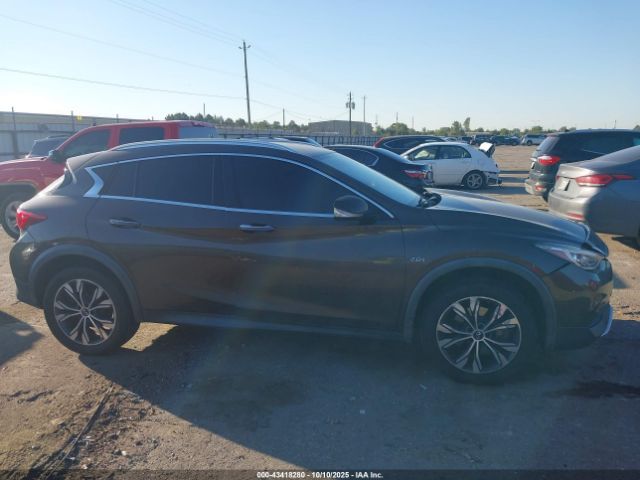 INFINITI Qx Luxury Image 13