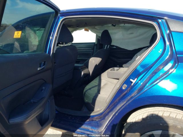 Nissan Altima S Fwd Image 10