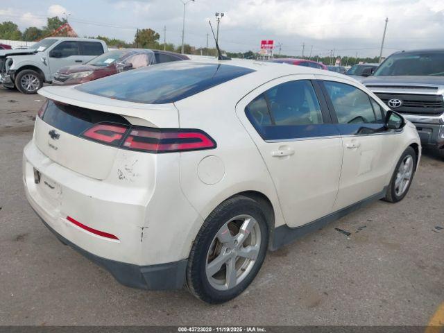 Chevrolet Volt Image 3