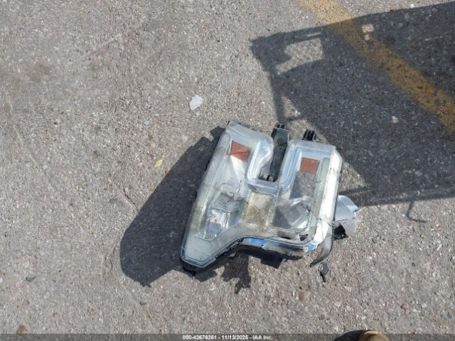 Ford F-150 Platinum Image 15