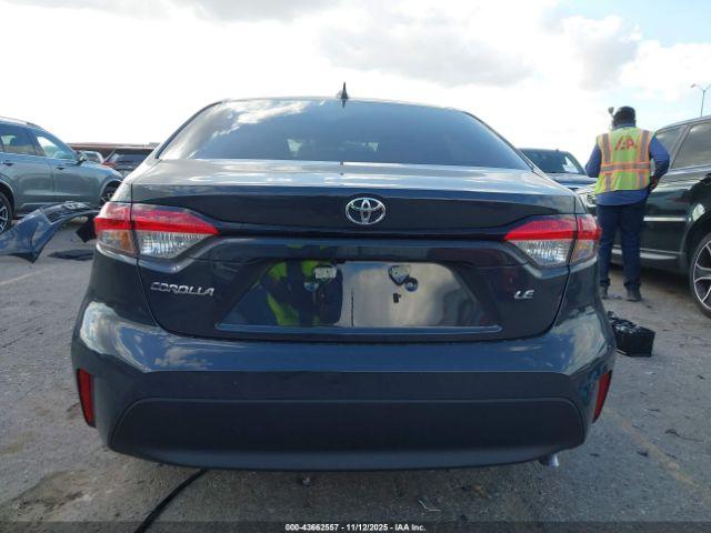 Toyota Corolla Le Image 8