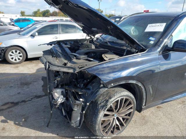 BMW X Series M50i Image 14