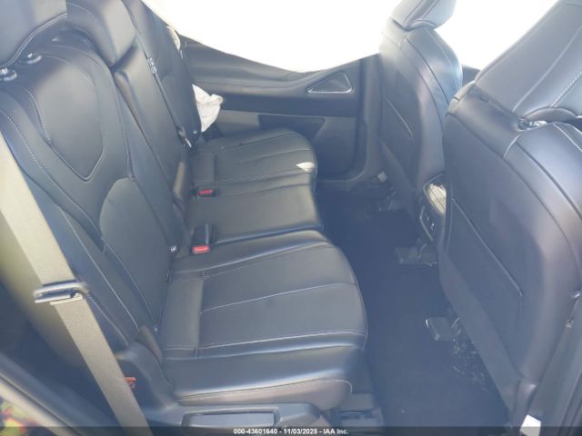 INFINITI Qx Sensory Image 4