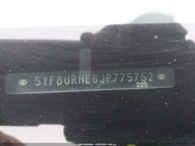 Toyota Corolla Le Image 9