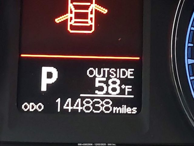 Toyota Corolla Le Image 10