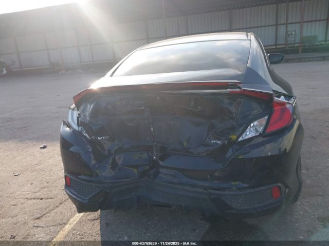 Honda Civic Sport Image 12