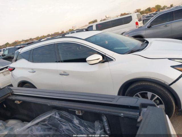Nissan Murano Sv Image 13