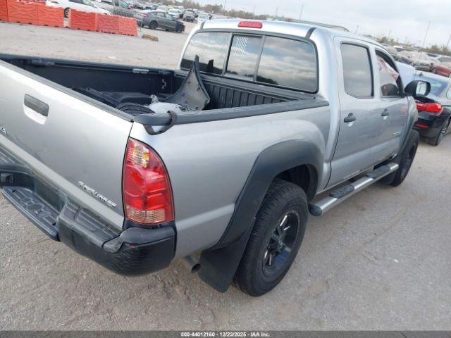Toyota Tacoma Prerunner Image 9