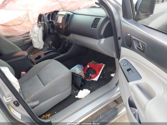 Toyota Tacoma Prerunner Image 4