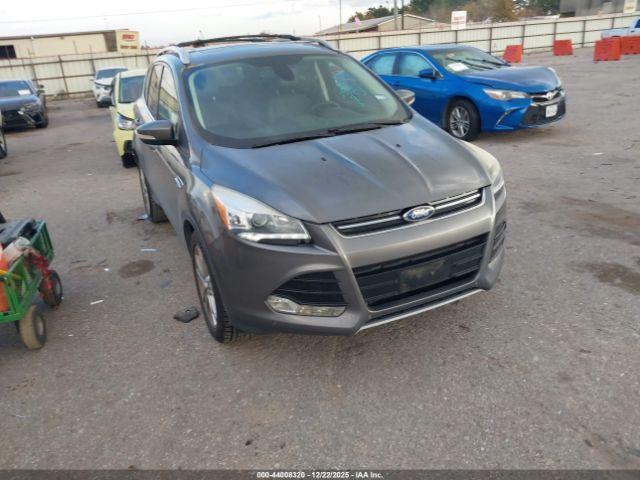  Salvage Ford Escape
