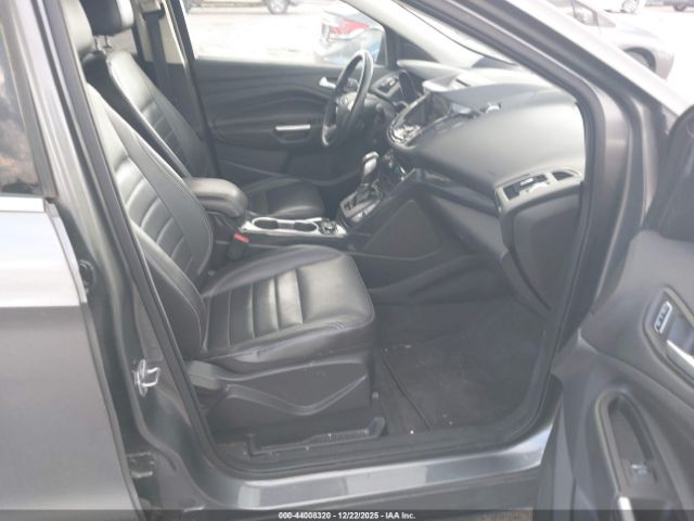 Ford Escape Titanium Image 11