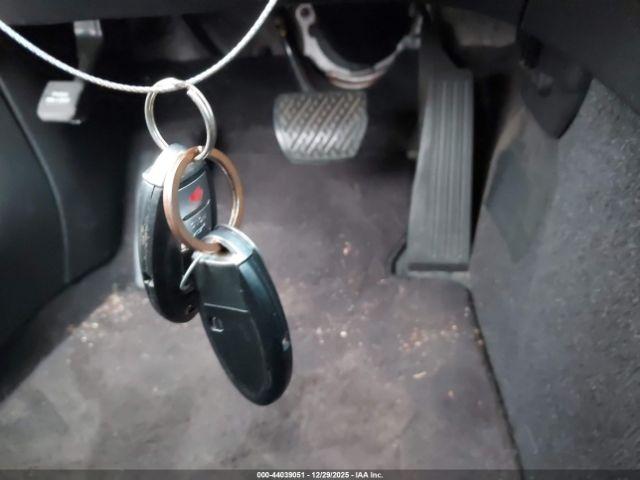 INFINITI G37 Image 16