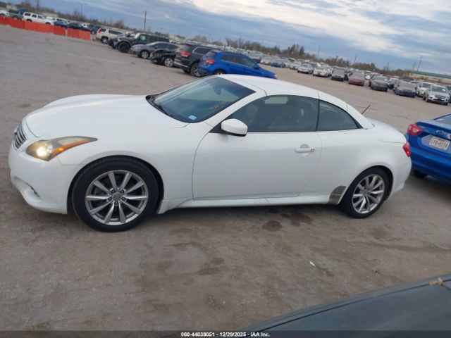 INFINITI G37 Image 10
