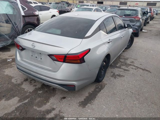 Nissan Altima S Fwd Image 3