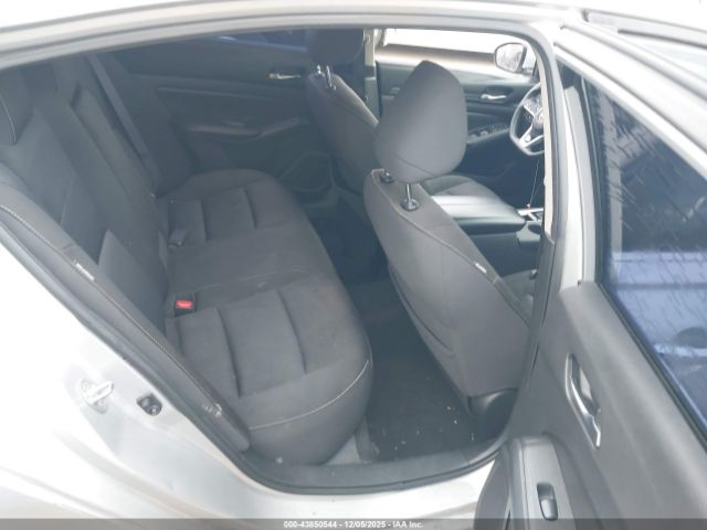 Nissan Altima S Fwd Image 7