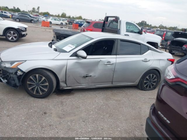 Nissan Altima S Fwd Image 12